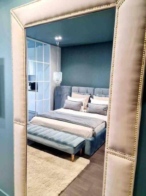 Atlant Luxury Apartments On Golovna Навпроти Тц Депот, Безконтактне Заселення 切尔诺夫策 外观 照片
